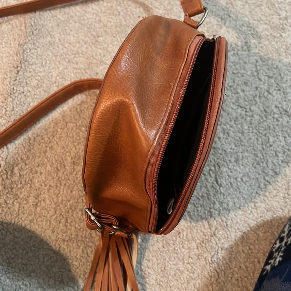 Round Purse - Picture 6 of 6